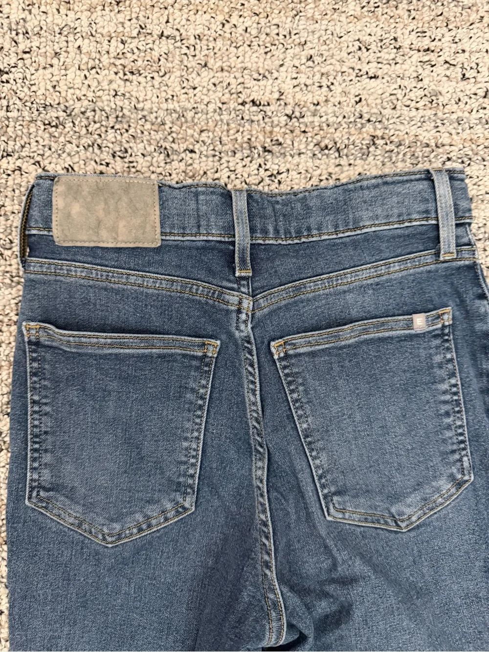Everlane 3/4 Way High Skinny Jeans in blue navy - Picture 2 of 3